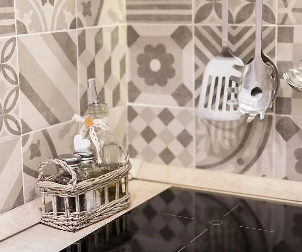 Sweet Life Trevi Apartment *